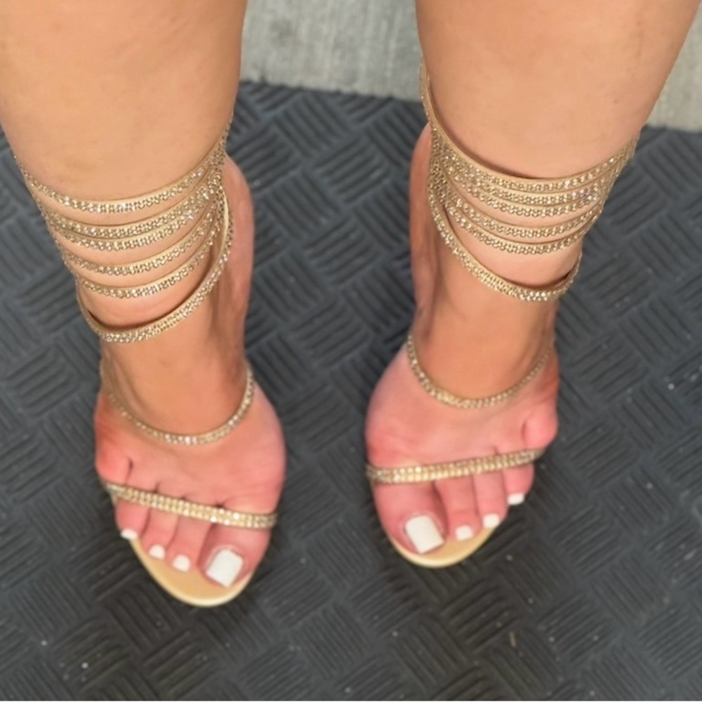 RENE CAOVILLA / CLEO GOLD SANDAL 105 — worn 2 times
